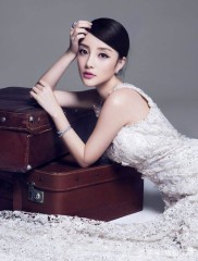 网红“支教”变相选妃，山区小学成猎艳背景板，短期作秀伤害教育本质